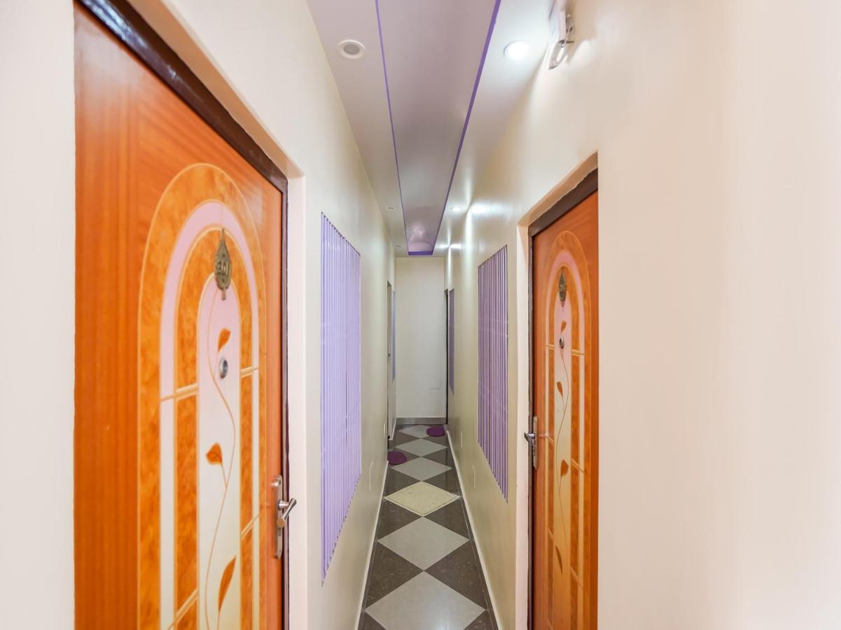 Oyo 75627 New Ankit Guest House Варанаси Екстериор снимка