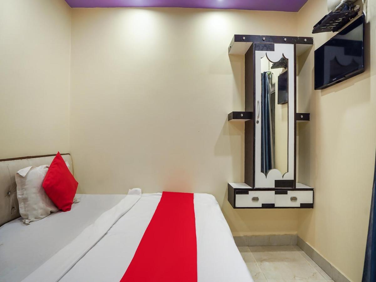 Oyo 75627 New Ankit Guest House Варанаси Екстериор снимка