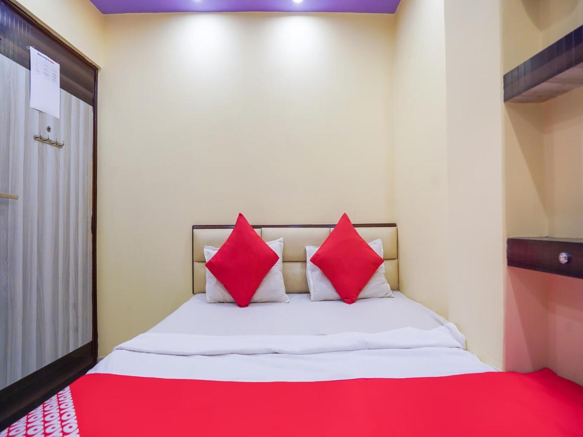 Oyo 75627 New Ankit Guest House Варанаси Екстериор снимка