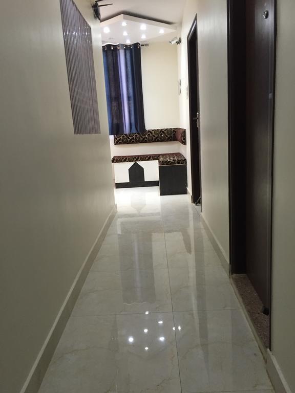 Oyo 75627 New Ankit Guest House Варанаси Екстериор снимка