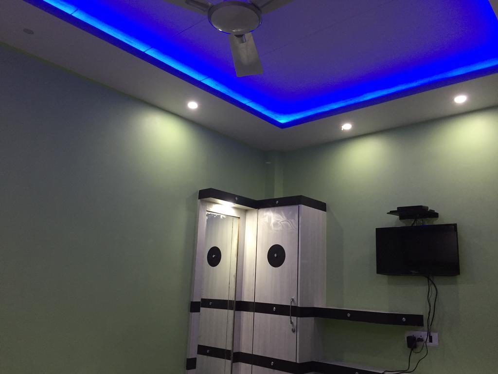 Oyo 75627 New Ankit Guest House Варанаси Стая снимка