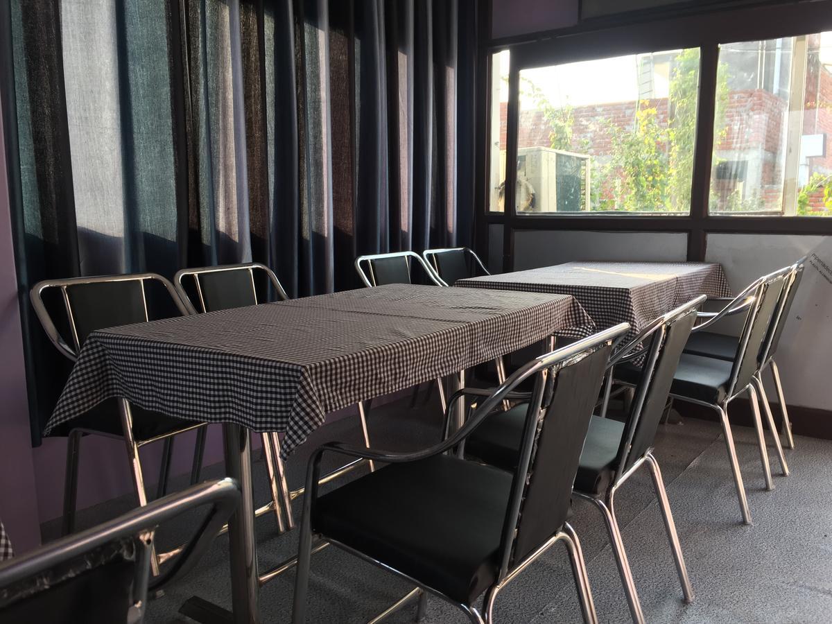 Oyo 75627 New Ankit Guest House Варанаси Екстериор снимка